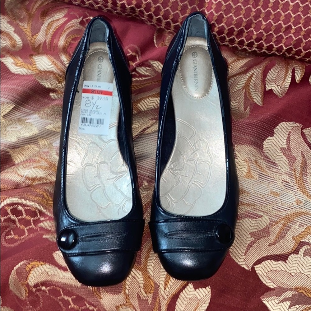 Giani Bernini women’s shoe